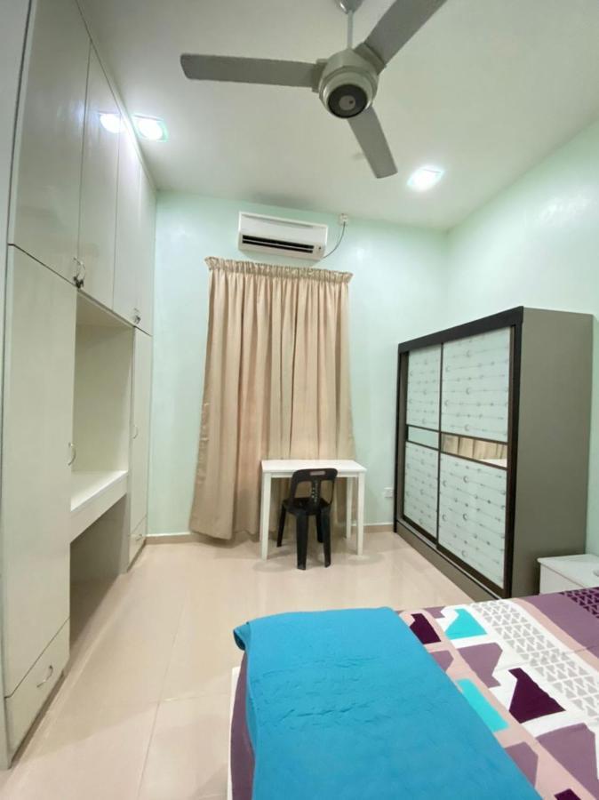 Family Homestay Kuala Terengganu Buitenkant foto